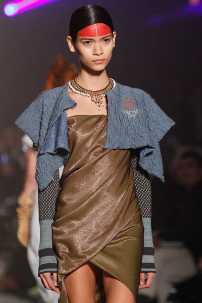 Look 63